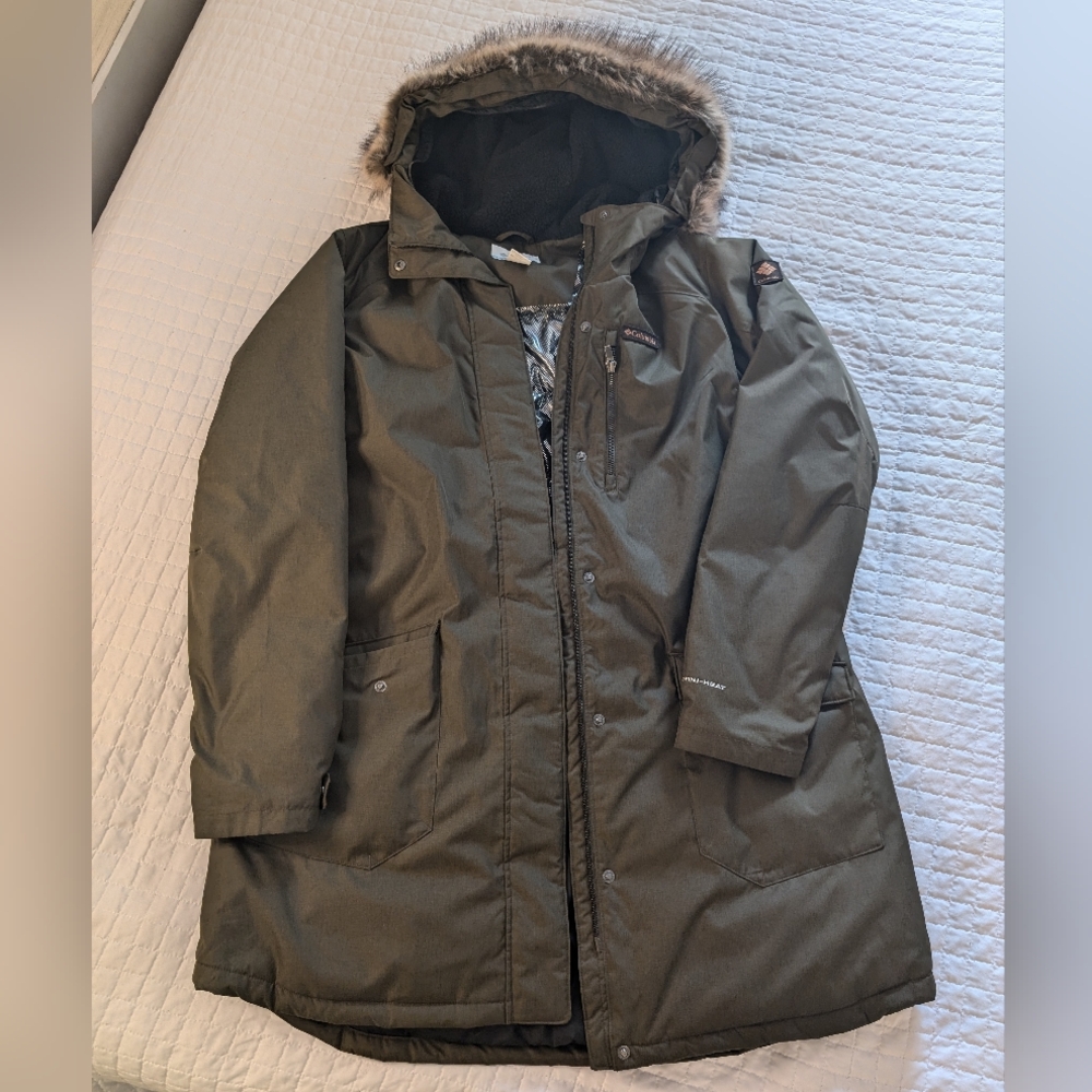 Columbia Women's Shuttle Mountain Long Insulated Coat